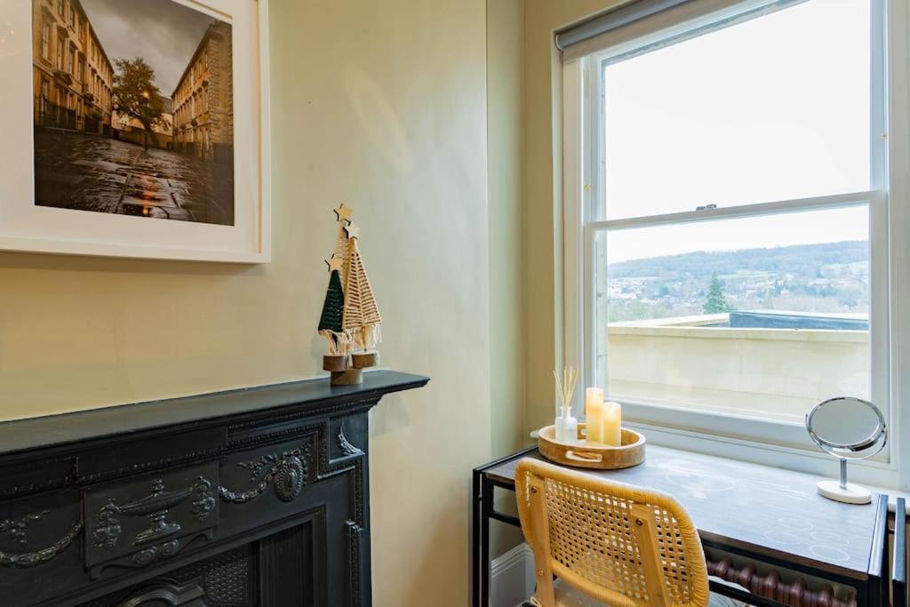Stunning Boutique Flat In Central Location - Beatrice Bath Bagian luar foto